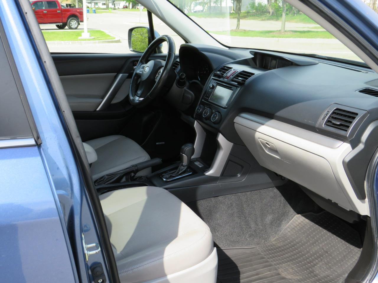 Subaru Forester 2.5i Touring 2015