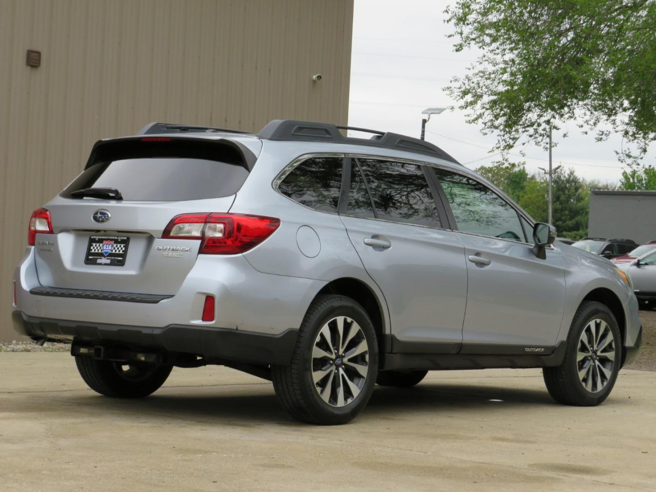 Subaru Outback 2.5i Limited 2015