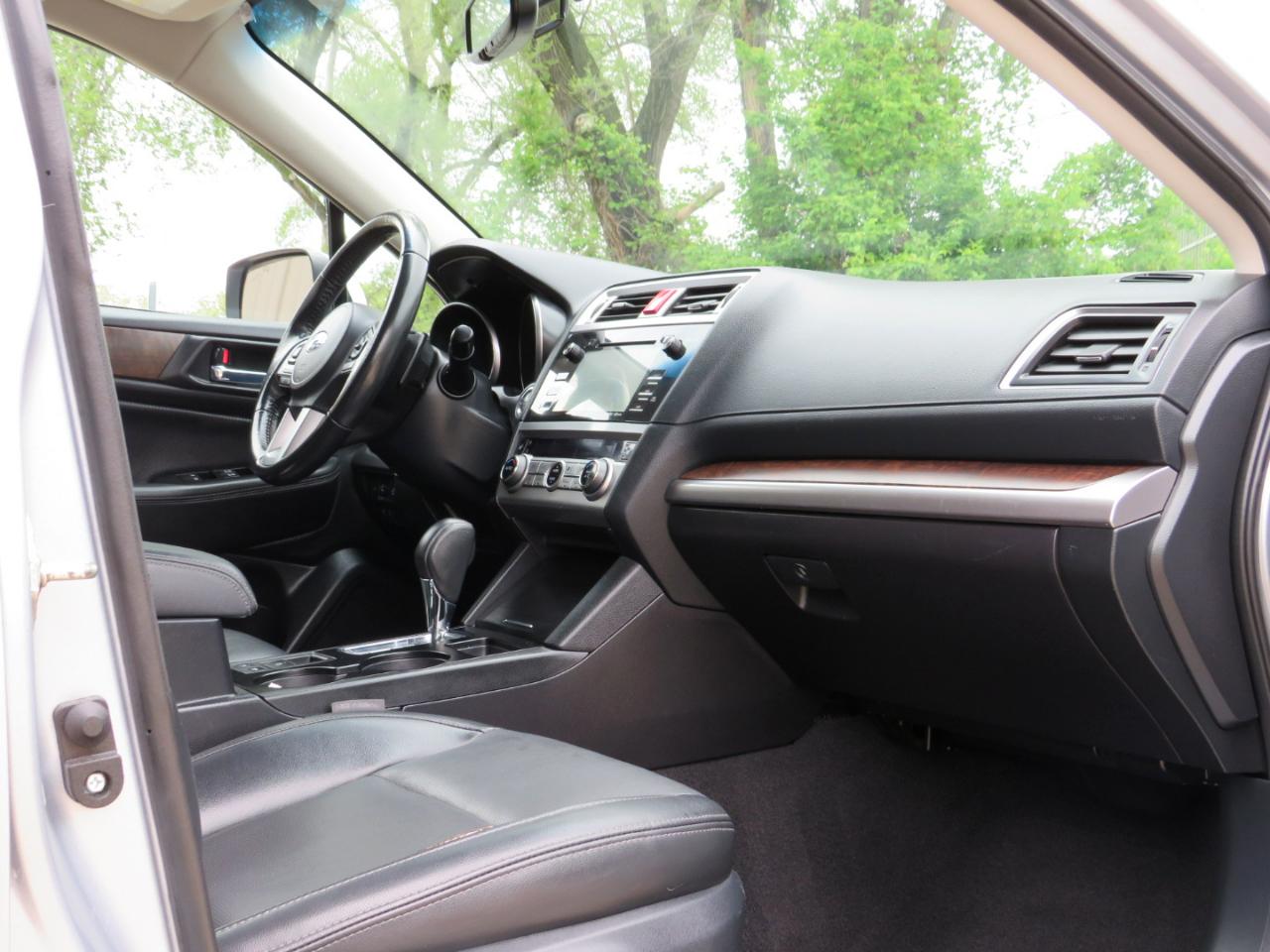 Subaru Outback 2.5i Limited 2015
