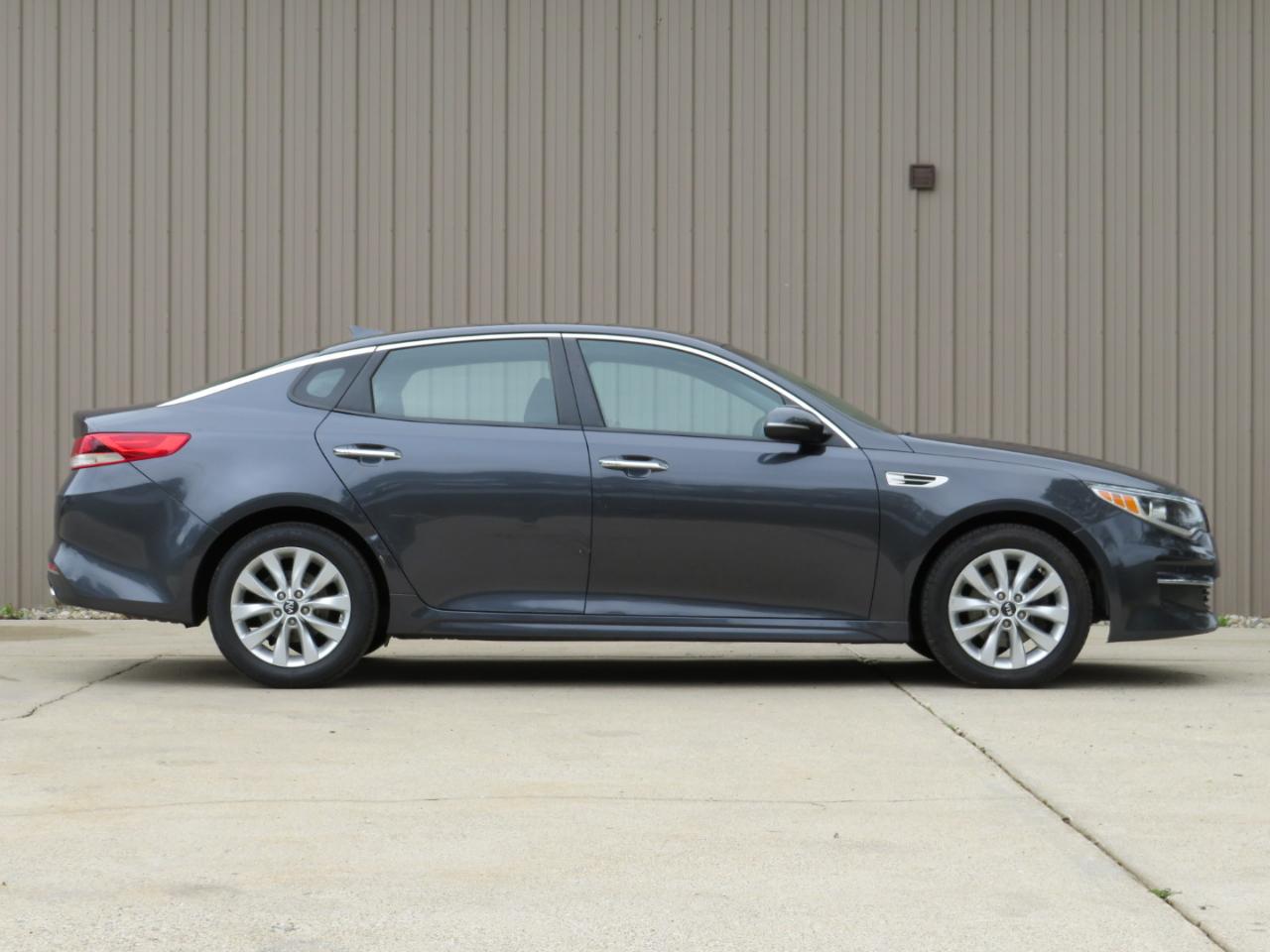 Kia Optima LX 2017