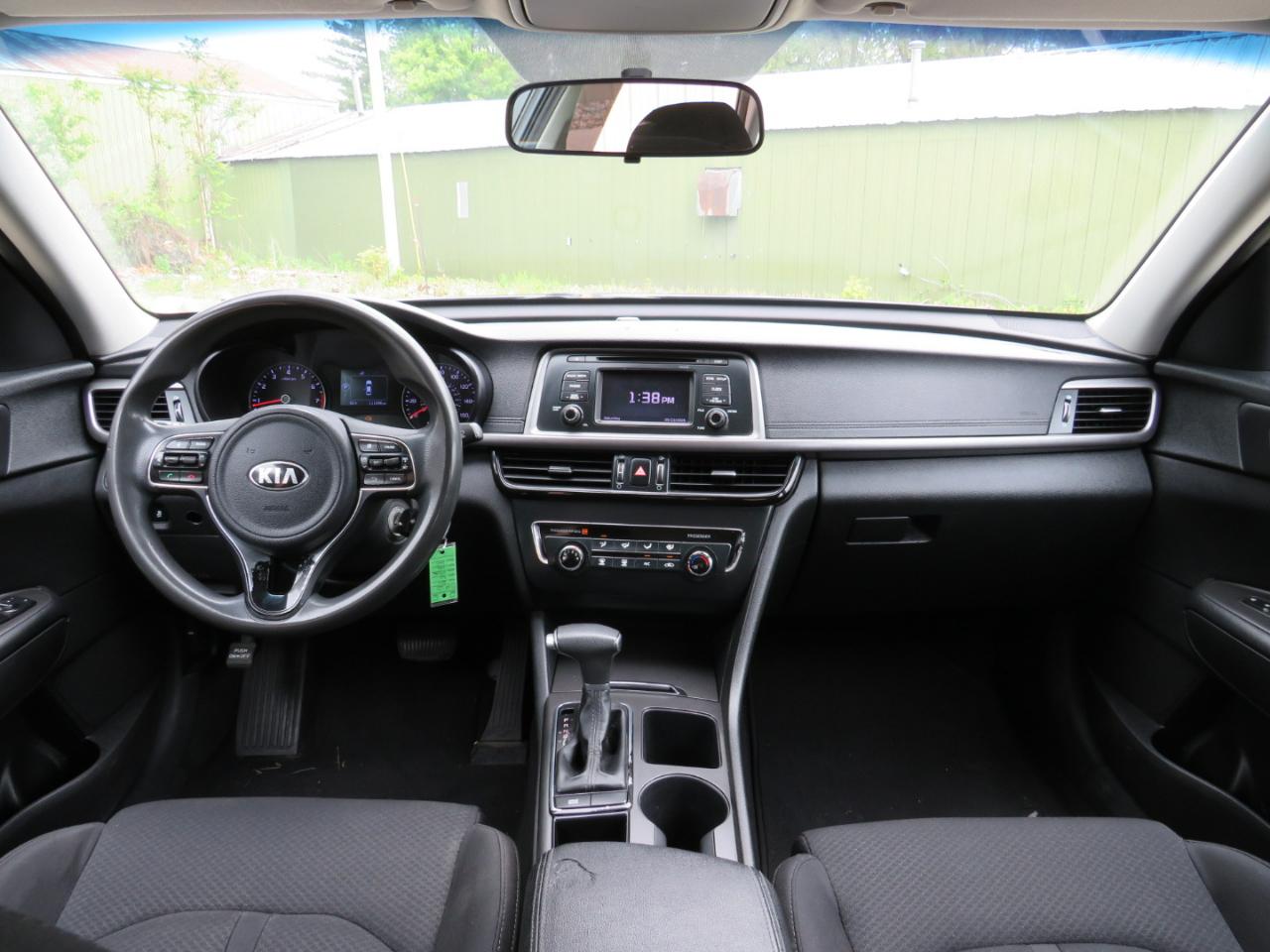 Kia Optima LX 2017