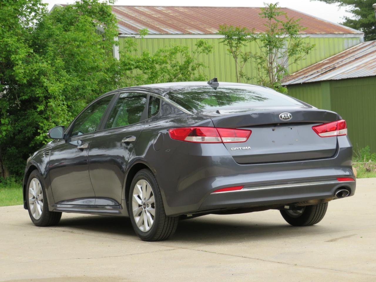 Kia Optima LX 2017