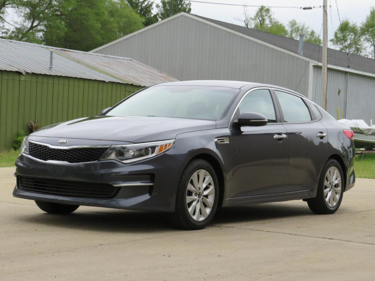 Kia Optima LX 2017