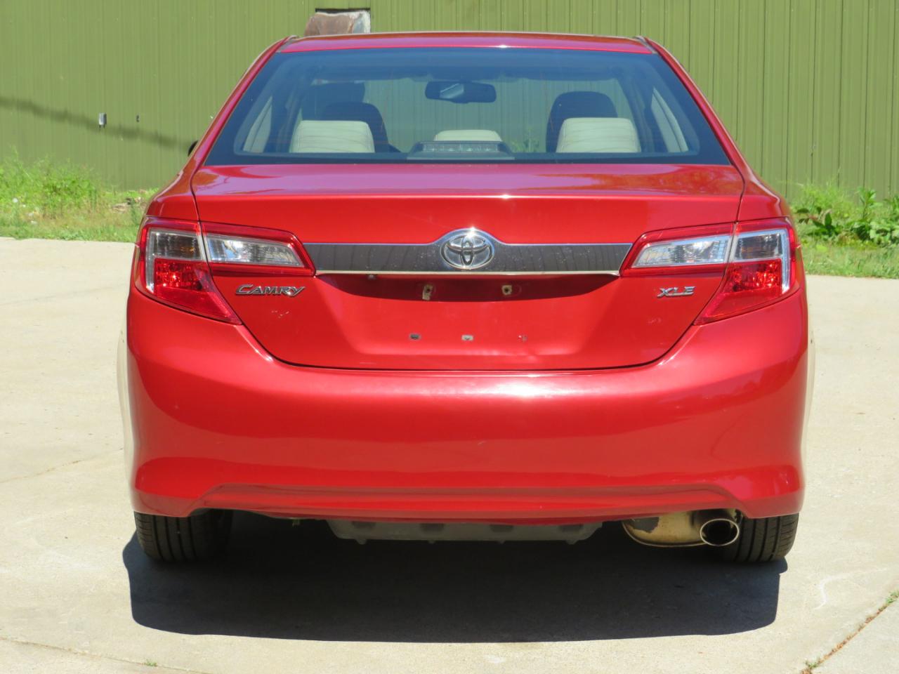 Toyota Camry L 2012