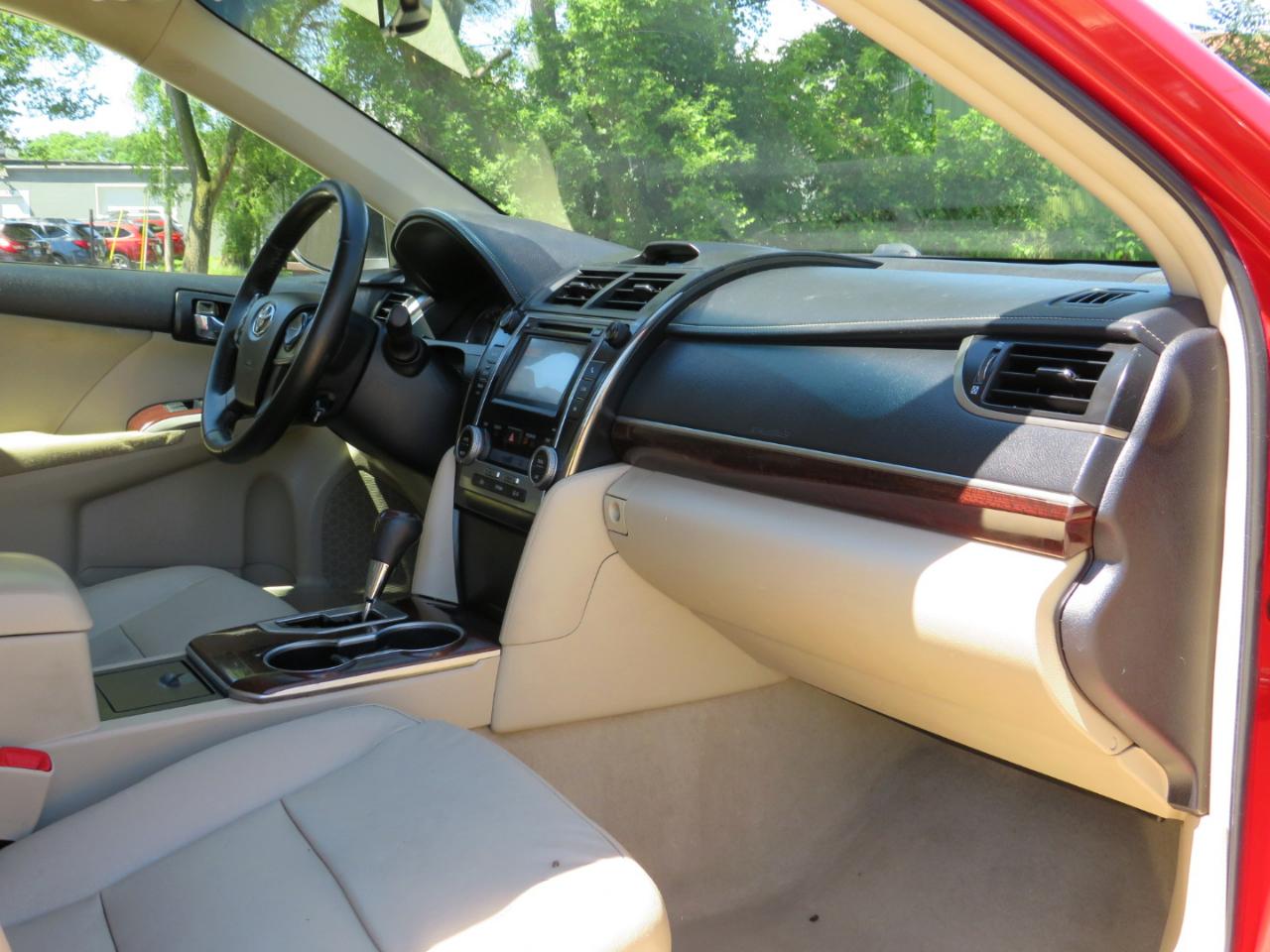 Toyota Camry L 2012