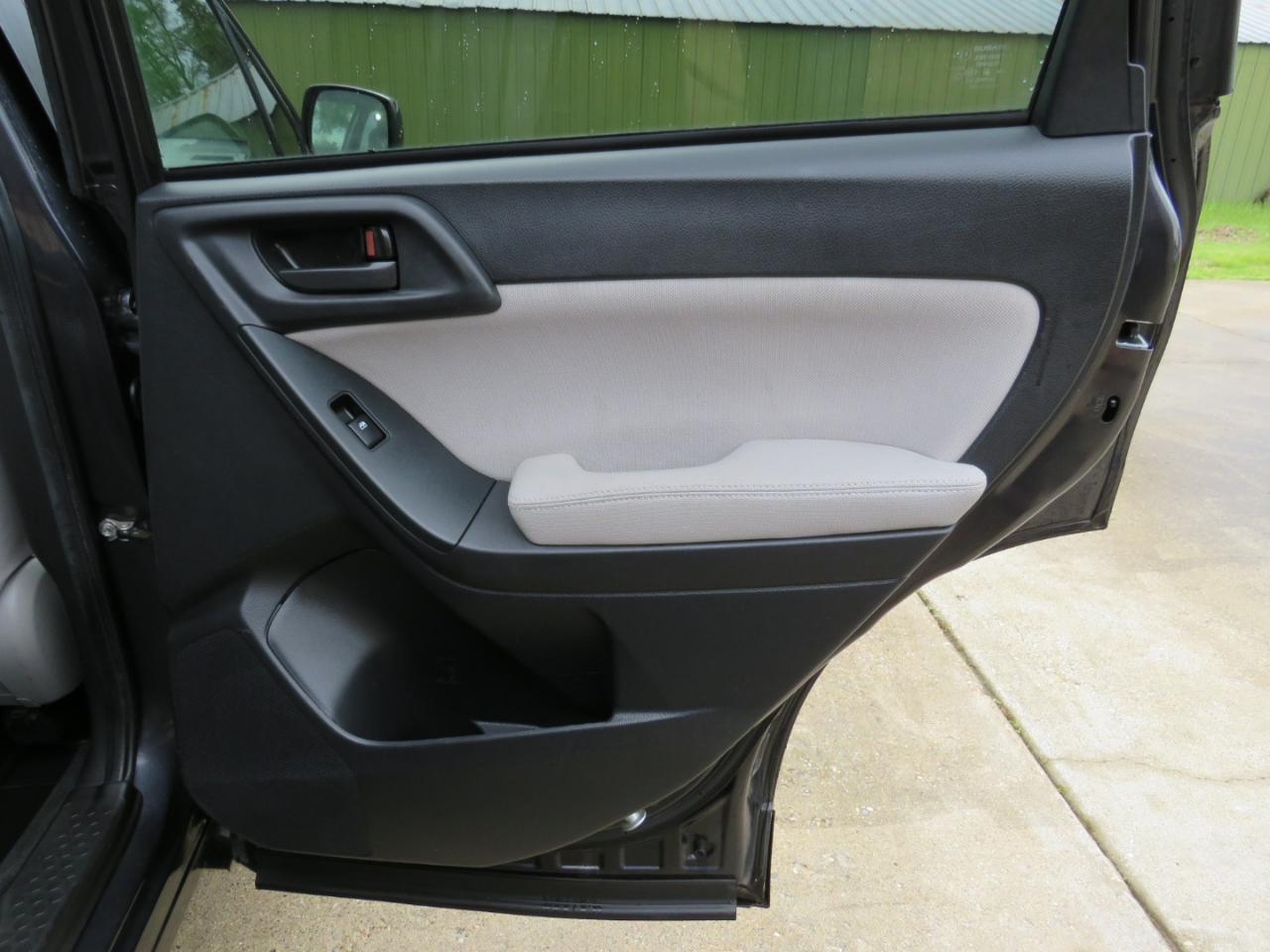 Subaru Forester 2.5i Premium 2015