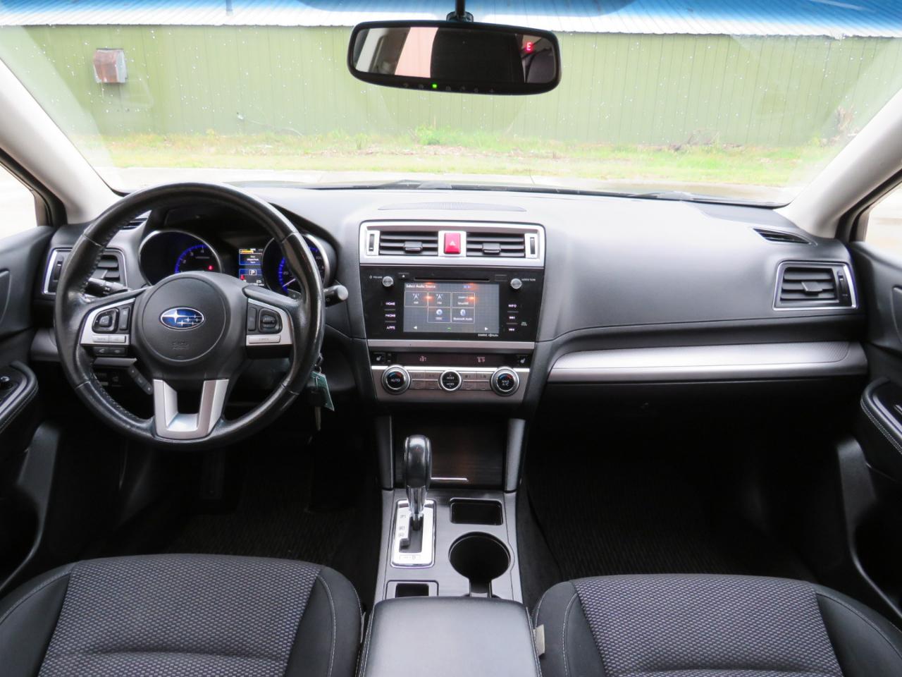 Subaru Outback 2.5i Premium 2015