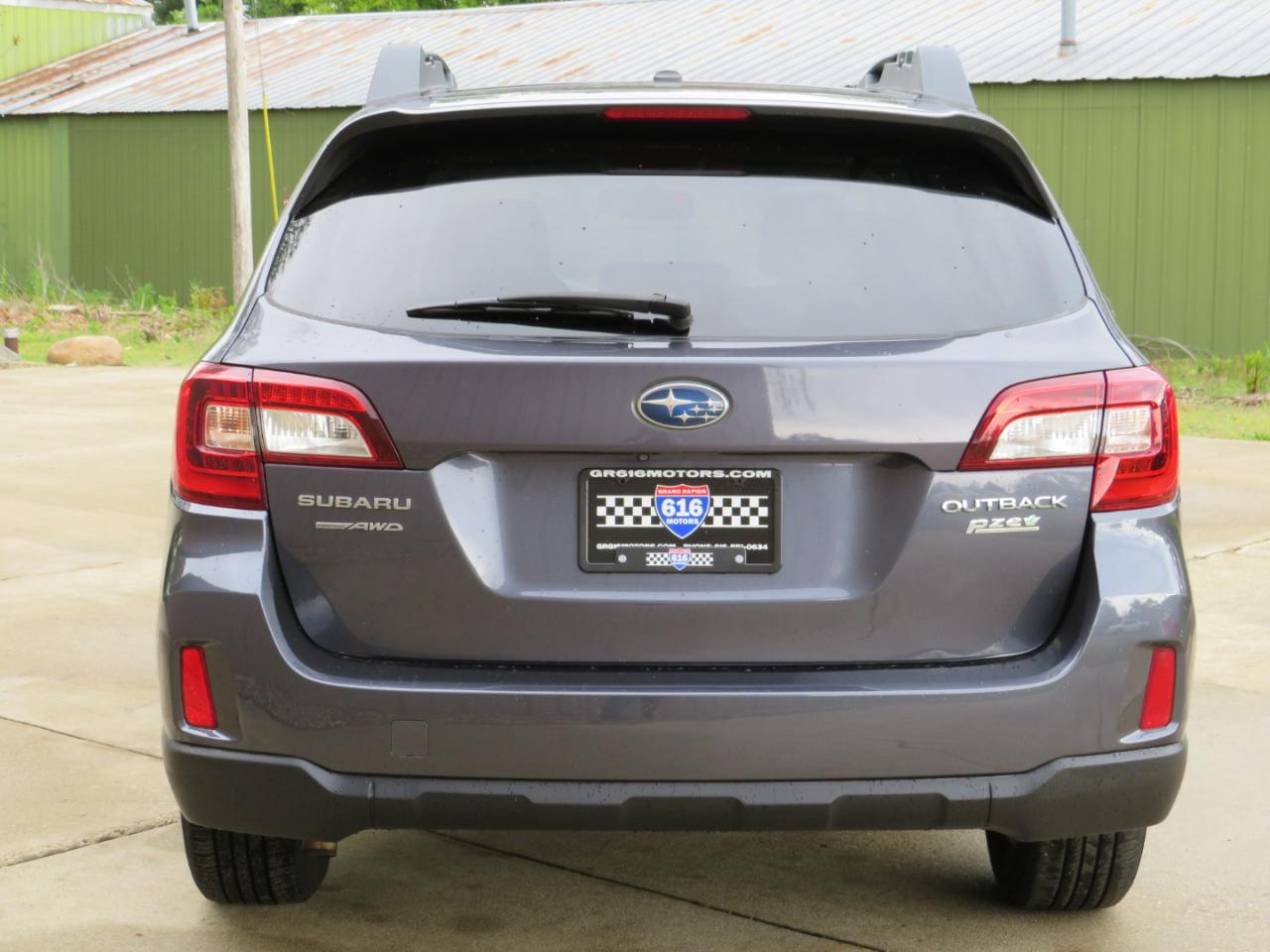 Subaru Outback 2.5i Premium 2015