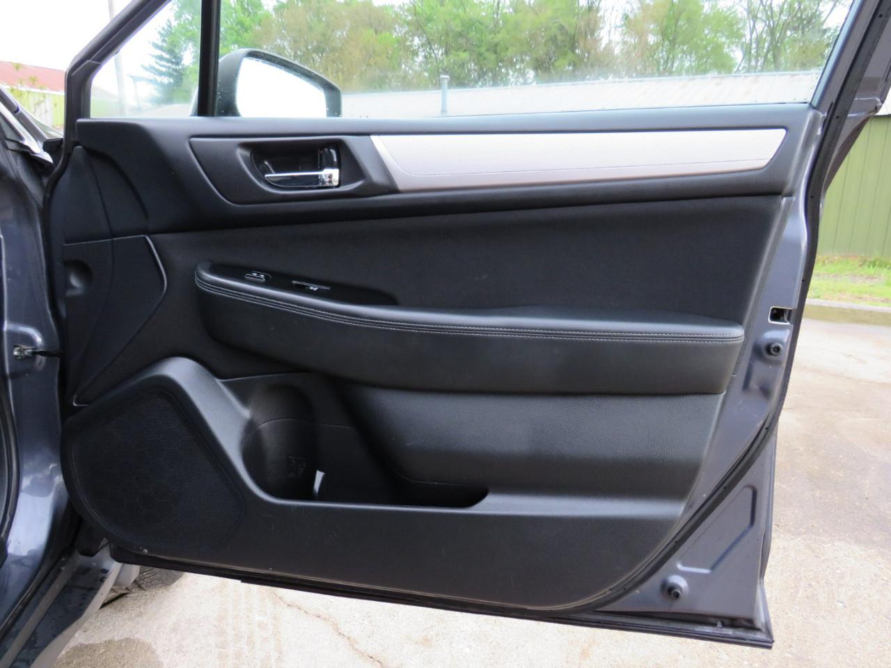 Subaru Outback 2.5i Premium 2015
