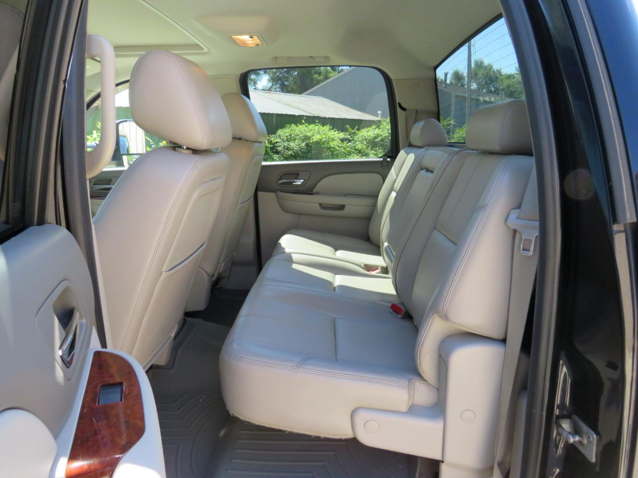 Chevrolet Silverado 3500HD LTZ Crew Cab 4WD 2013