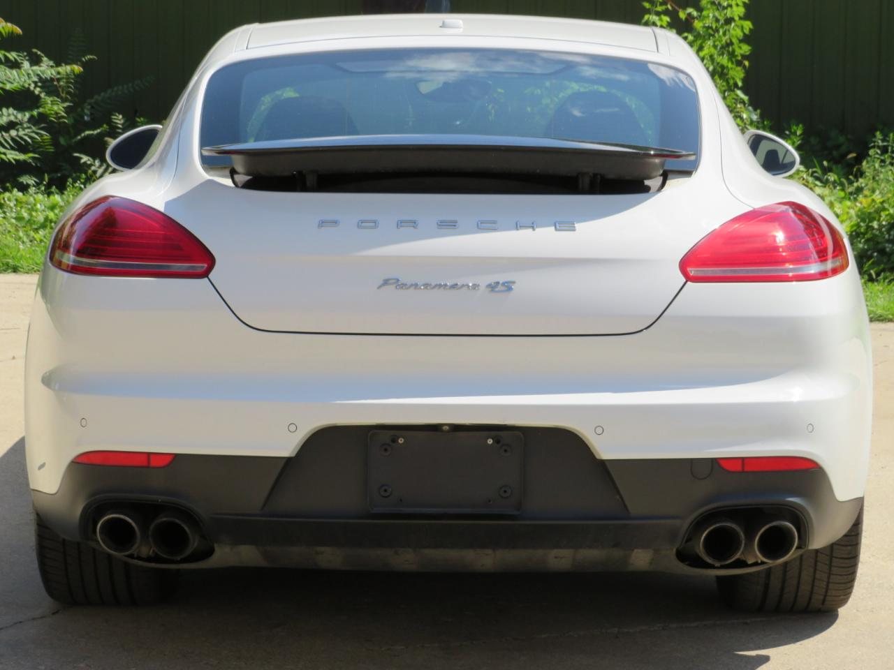 Porsche Panamera 4S 2015