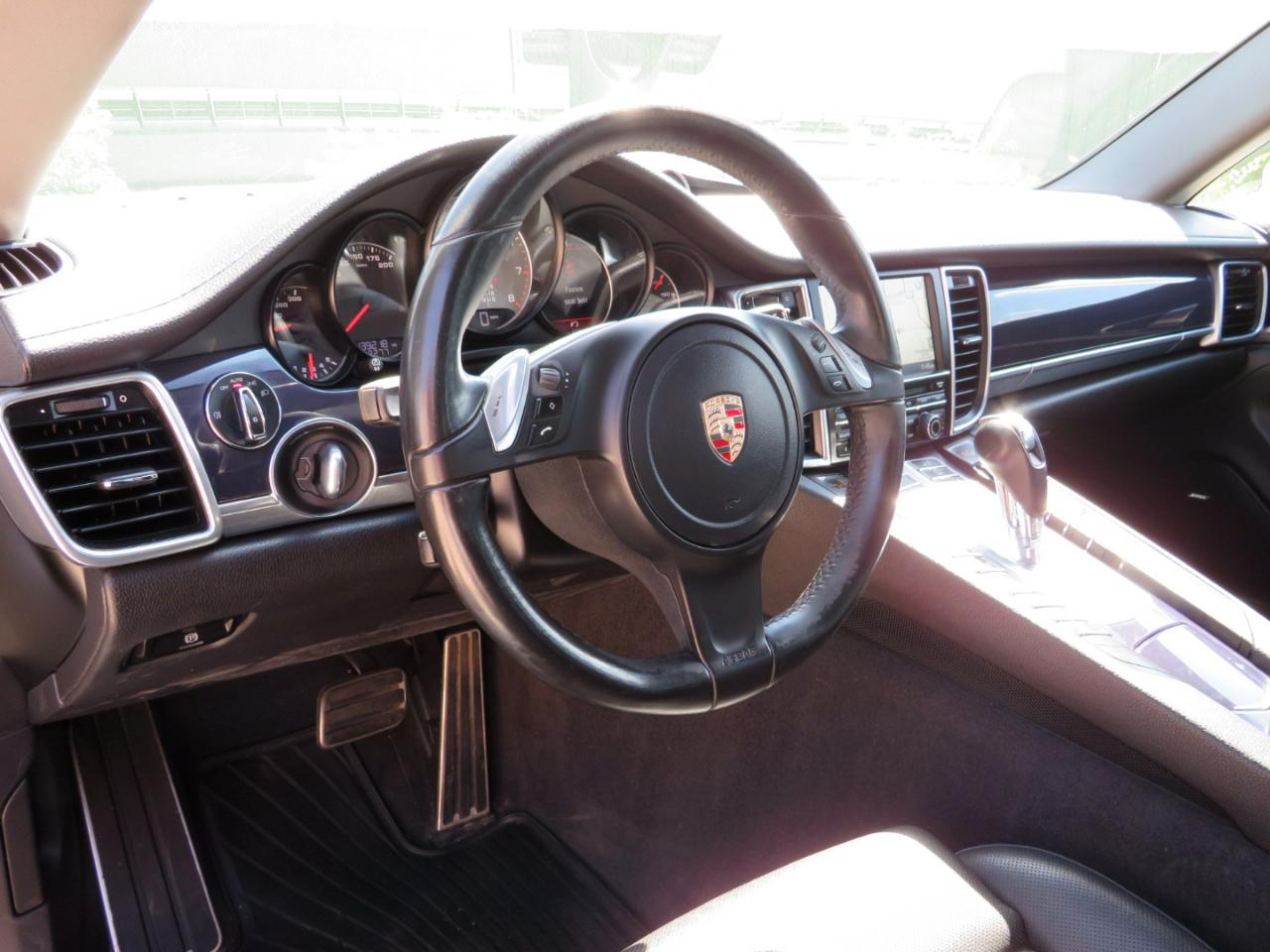 Porsche Panamera 4S 2015