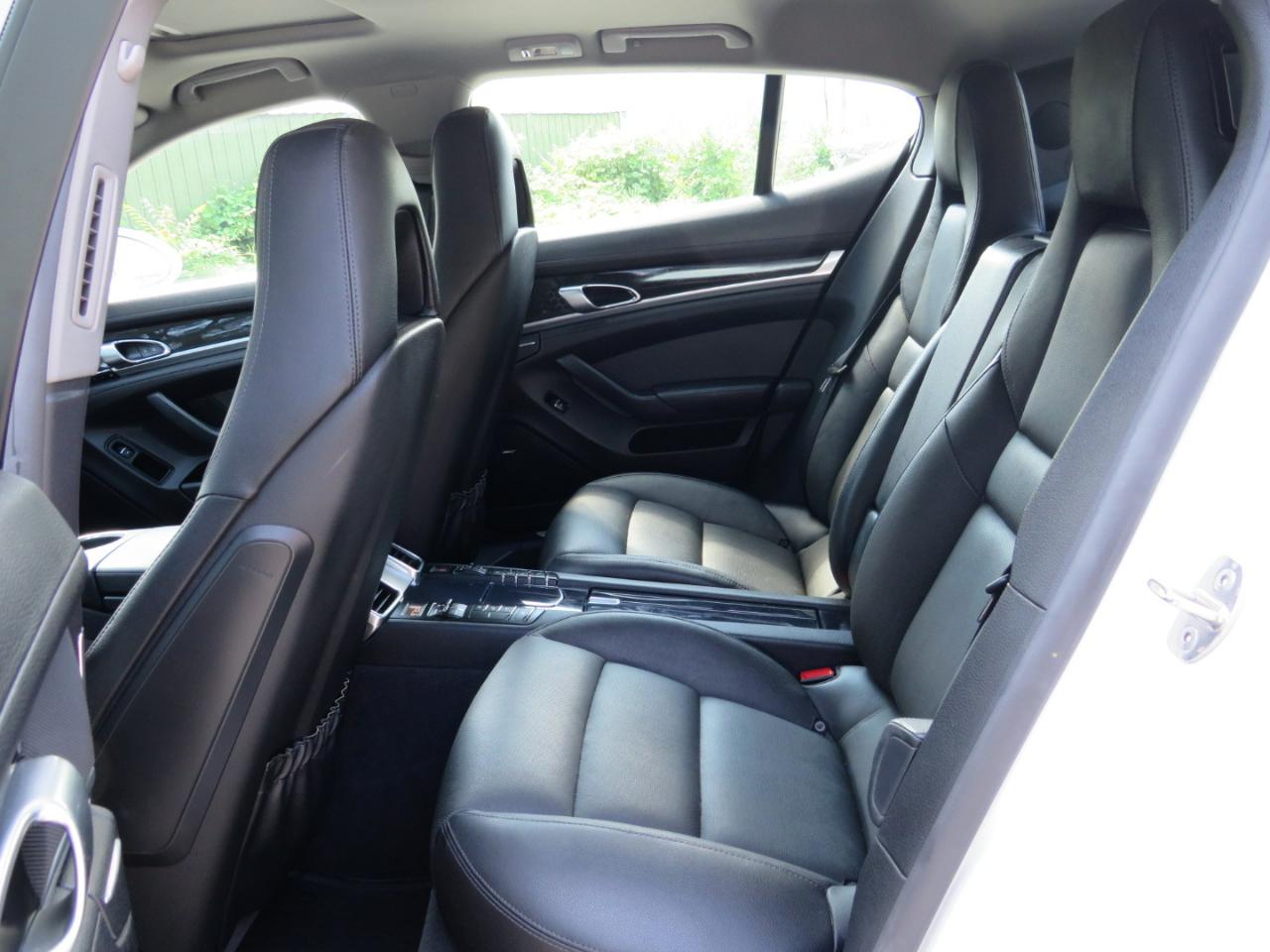 Porsche Panamera 4S 2015