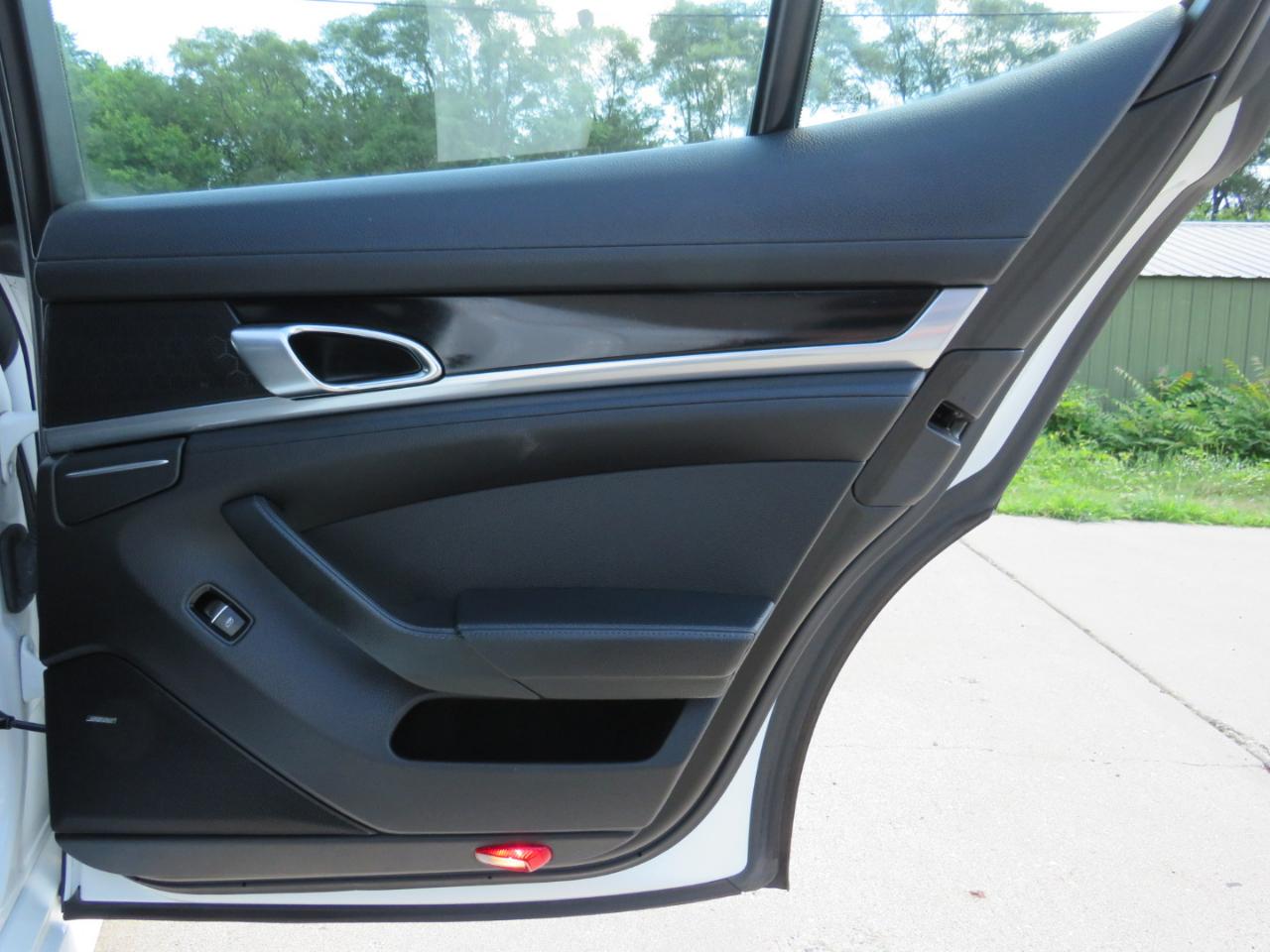 Porsche Panamera 4S 2015