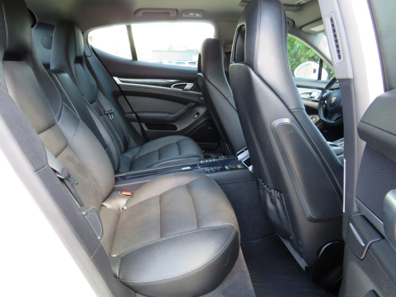 Porsche Panamera 4S 2015