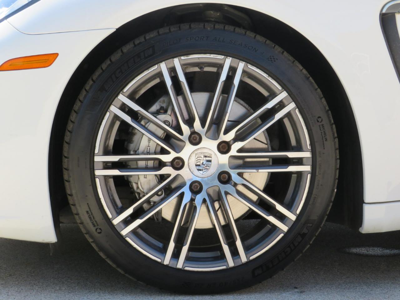 Porsche Panamera 4S 2015