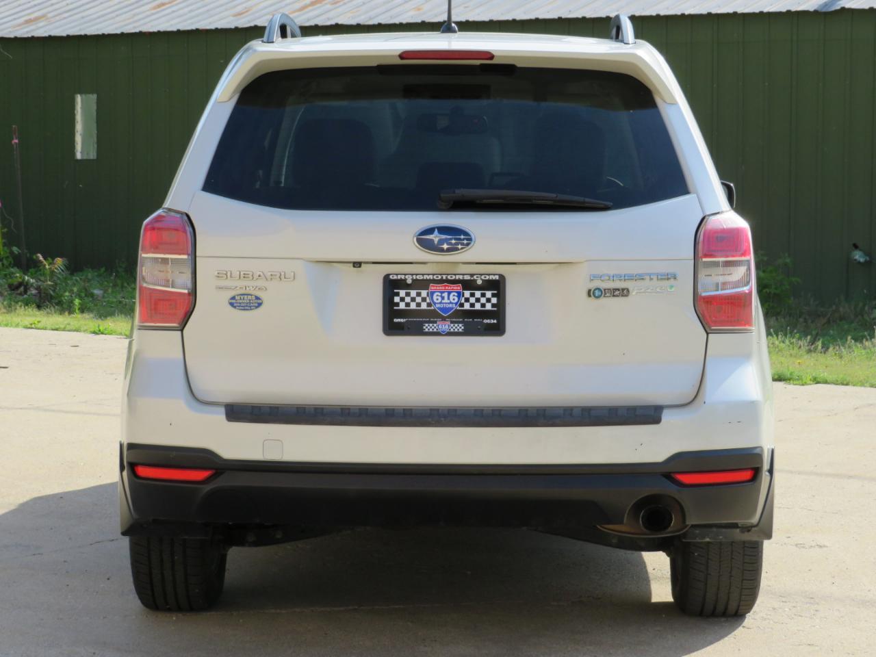 Subaru Forester 2.5i Limited 2014