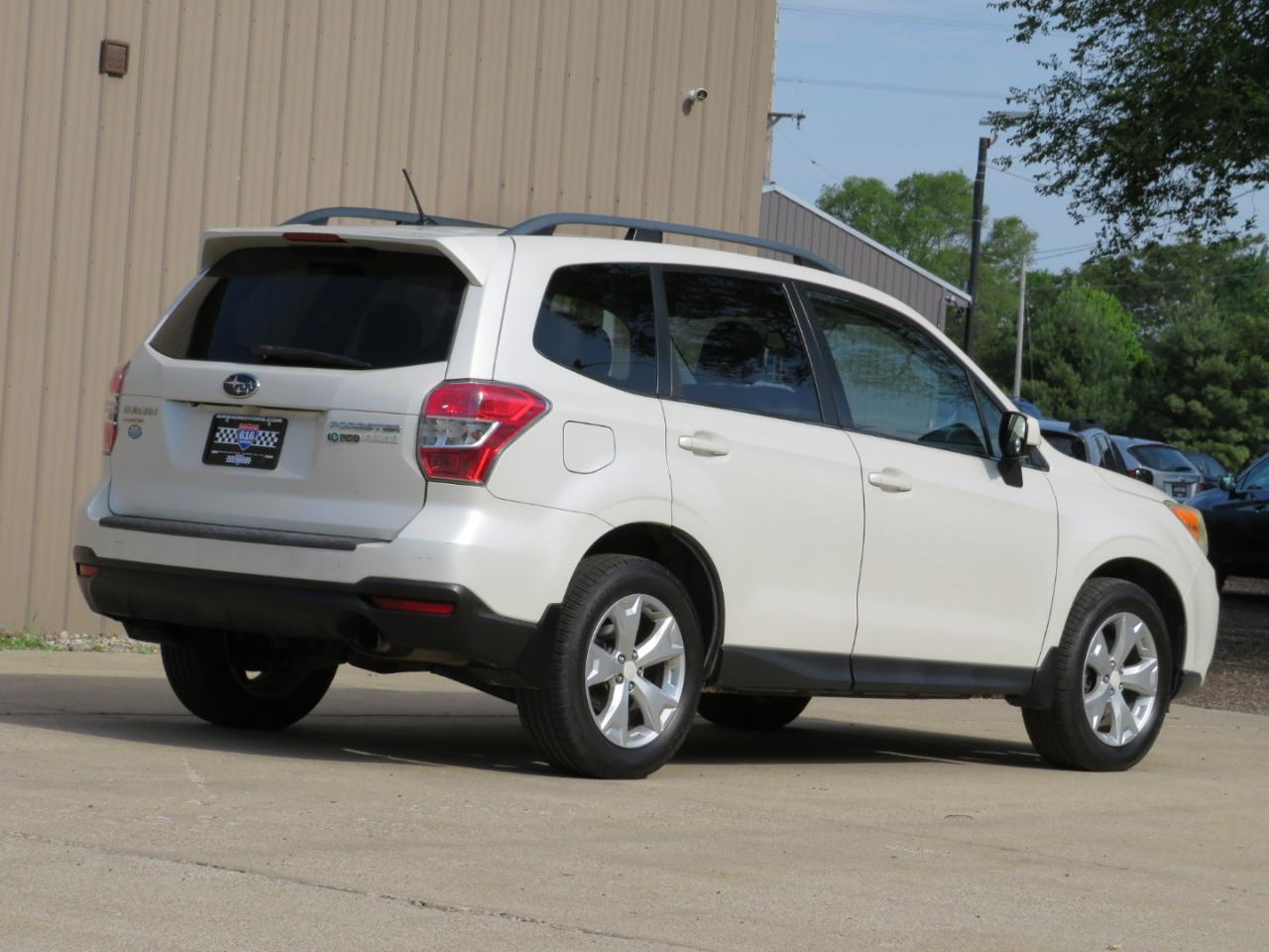 Subaru Forester 2.5i Limited 2014