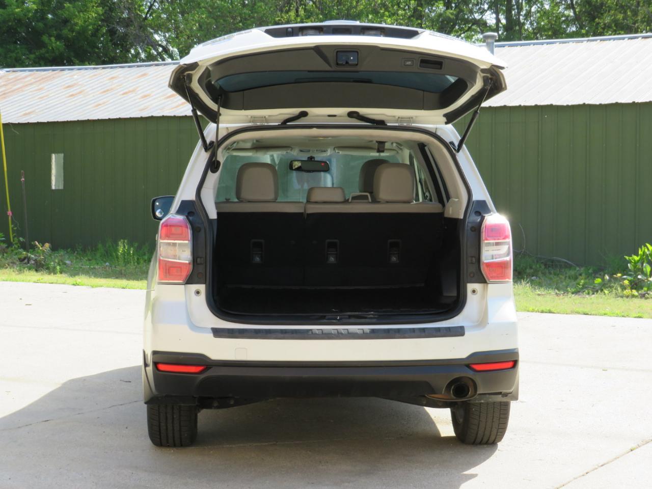 Subaru Forester 2.5i Limited 2014