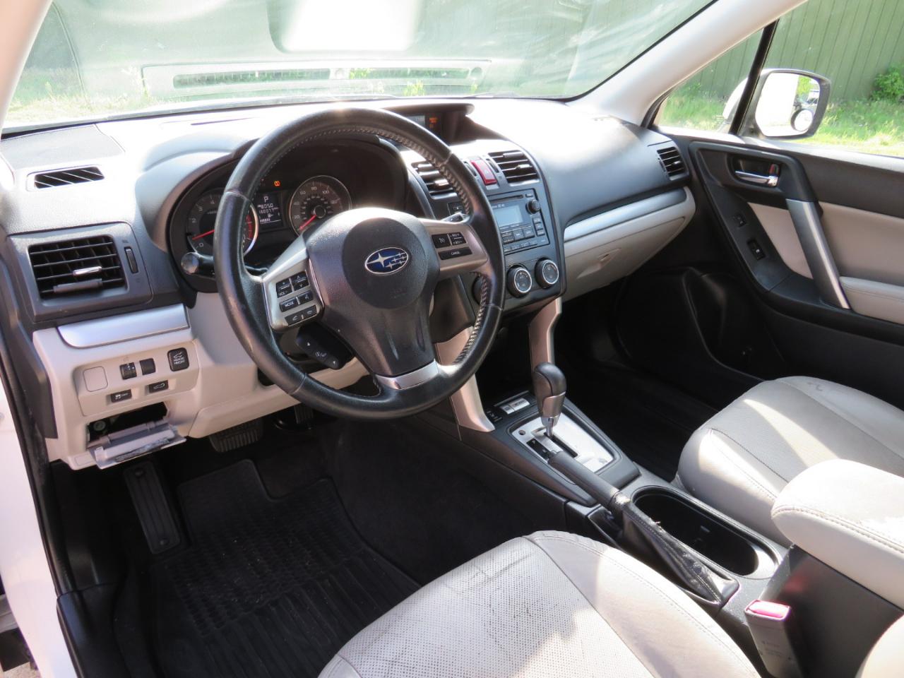 Subaru Forester 2.5i Limited 2014