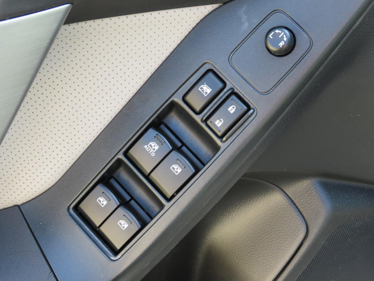 Subaru Forester 2.5i Limited 2014