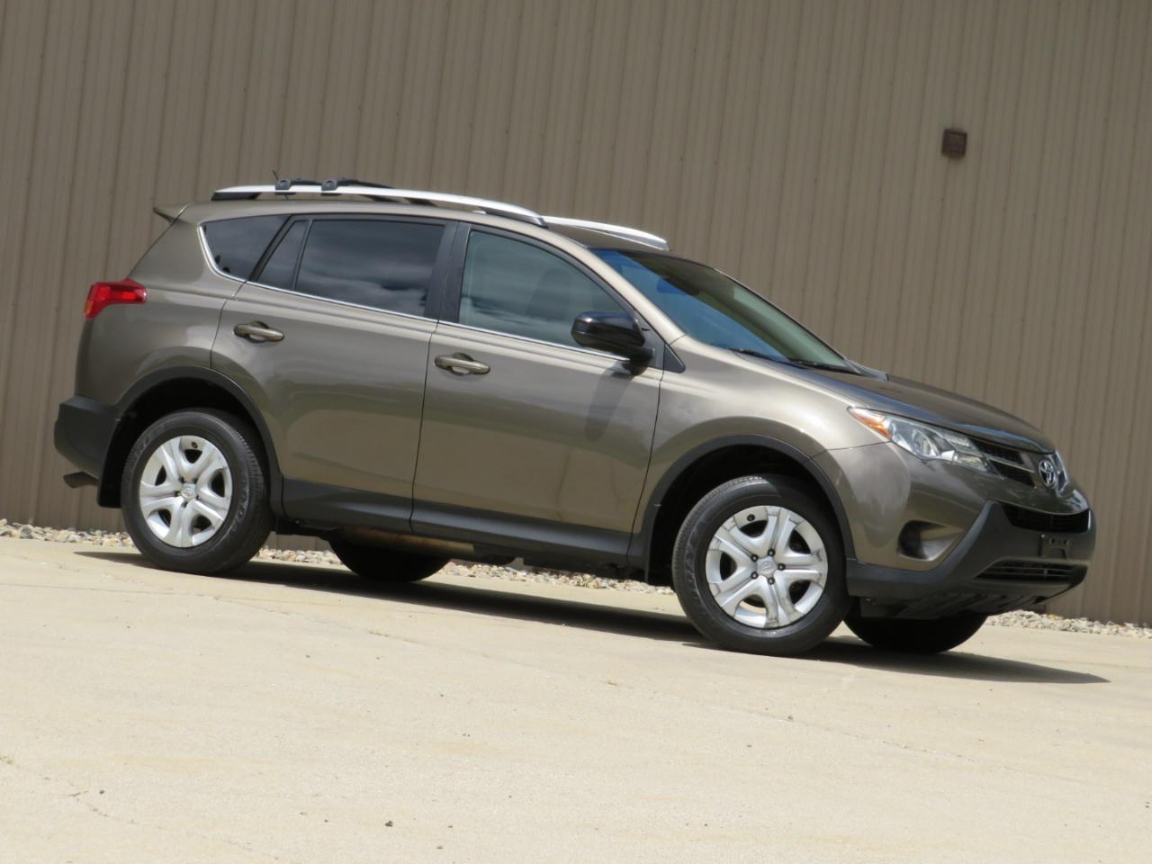 Toyota RAV4 LE AWD 2013