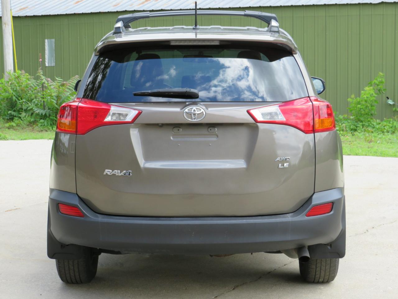 Toyota RAV4 LE AWD 2013
