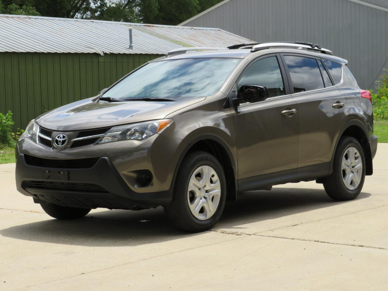 Toyota RAV4 LE AWD 2013