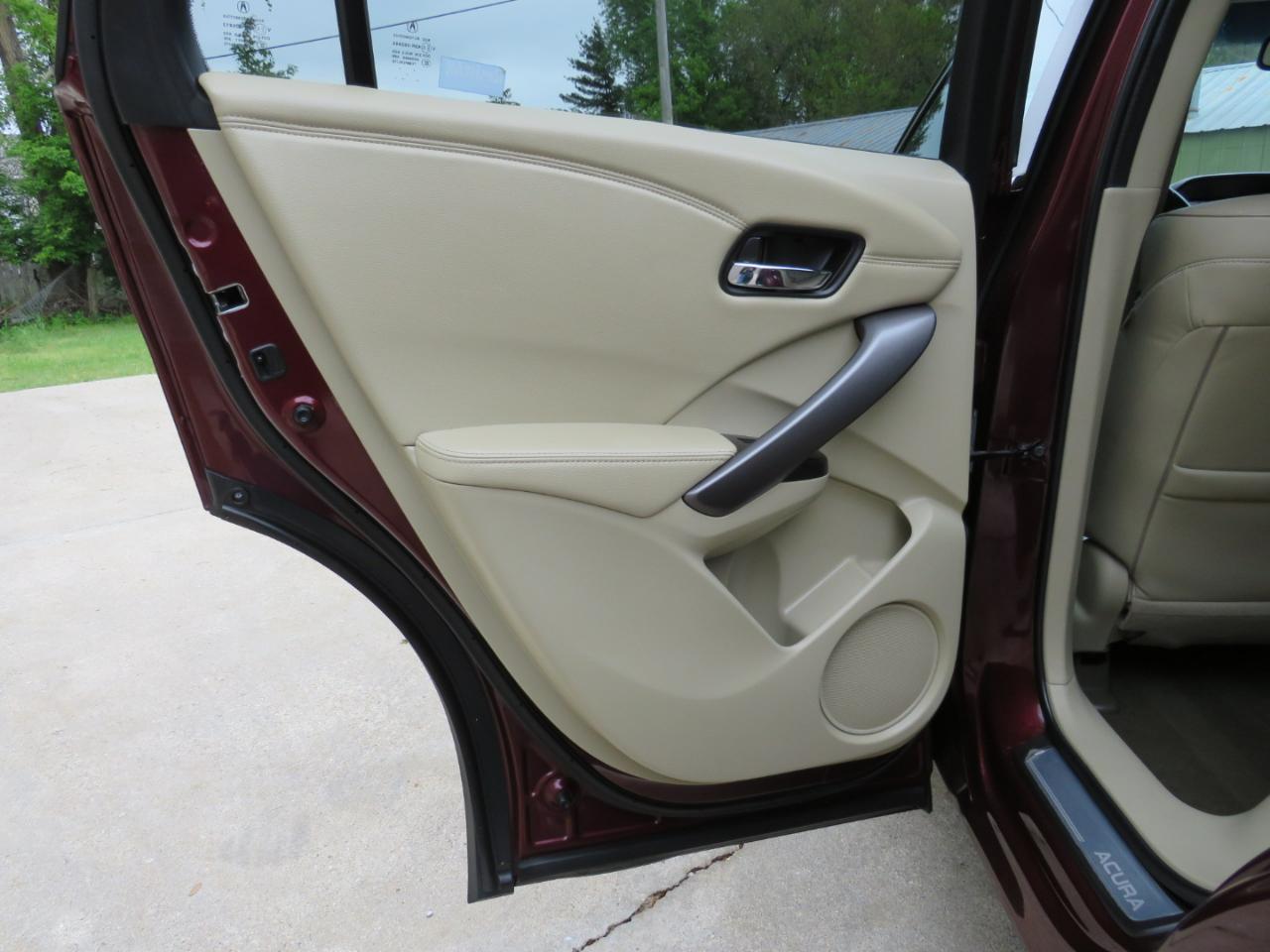 Acura RDX 6-Spd AT AWD w/ Technology Package 2015