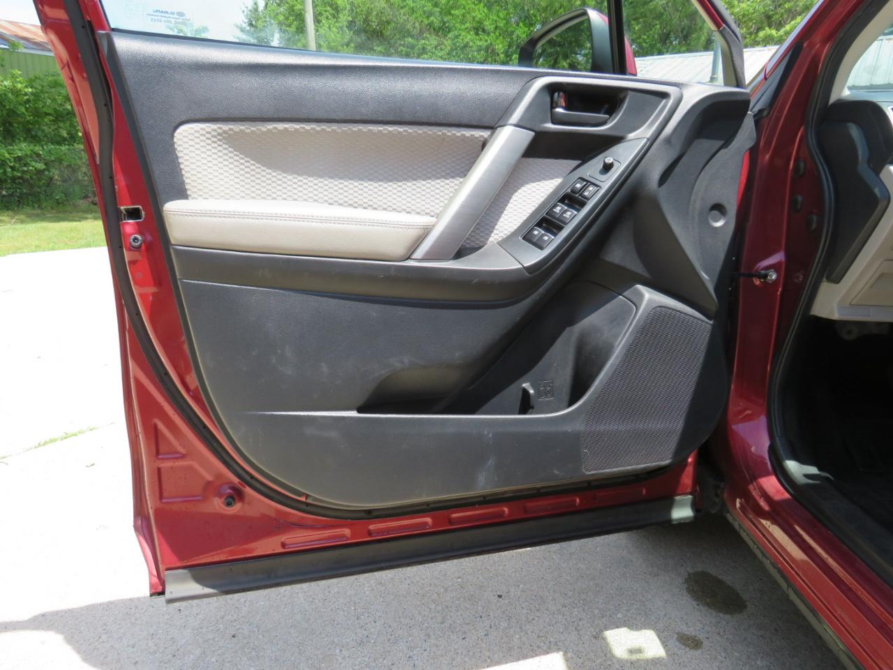 Subaru Forester 2.5i Premium PZEV CVT 2017
