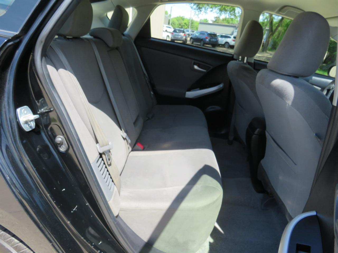 Toyota Prius Two 2015
