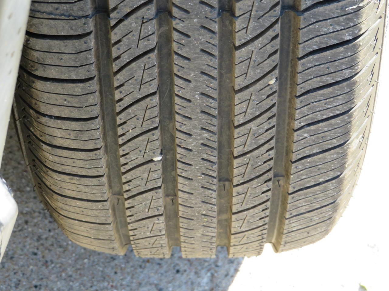 Honda CR-V EX-L 4WD 5-Speed AT 2010
