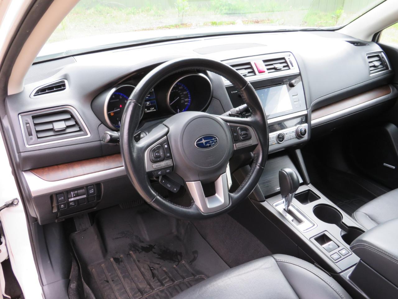 Subaru Outback 2.5i Limited 2015