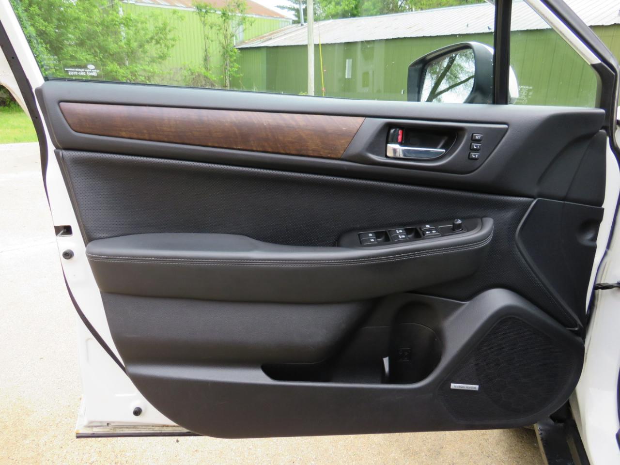 Subaru Outback 2.5i Limited 2015