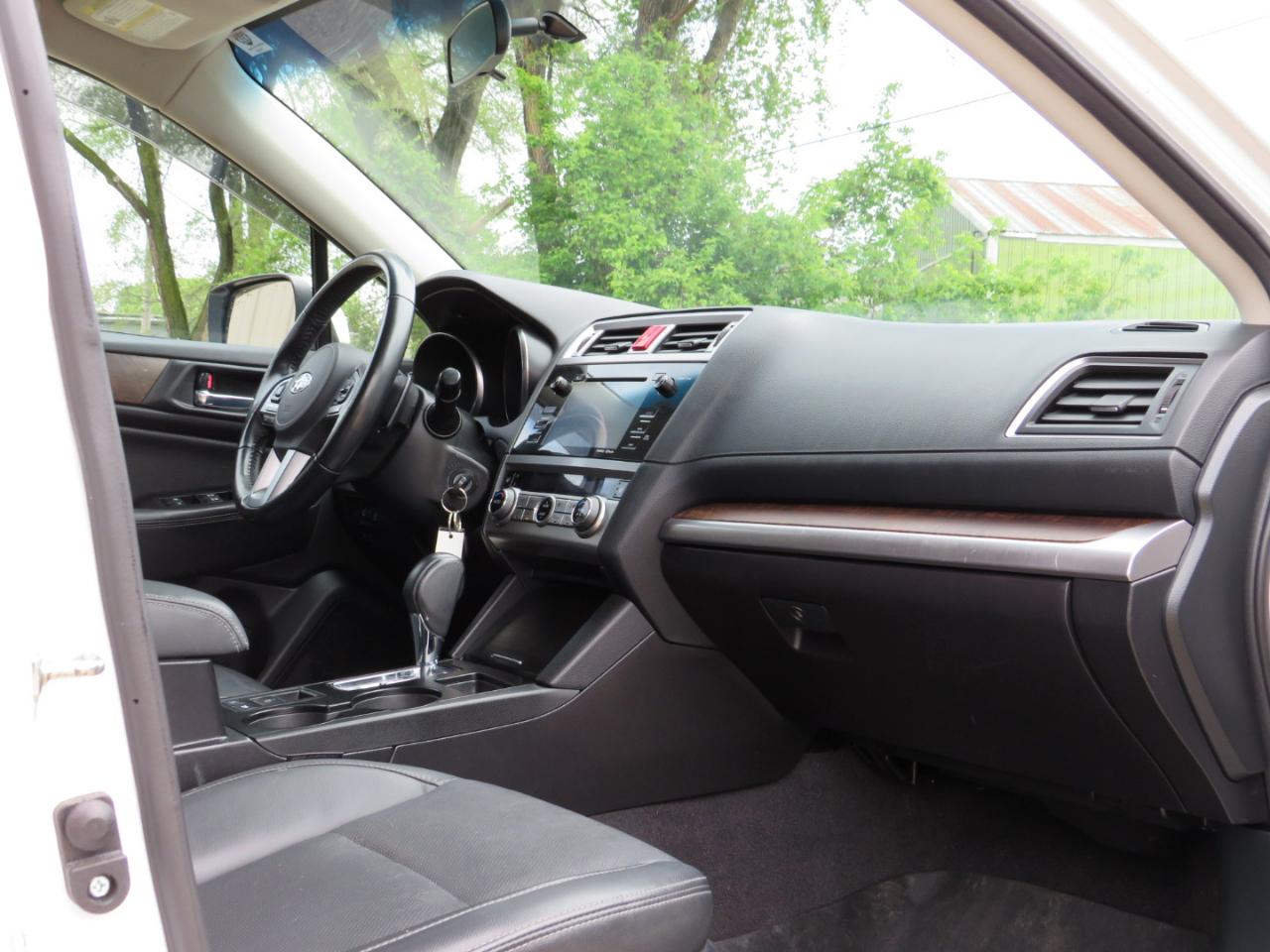 Subaru Outback 2.5i Limited 2015