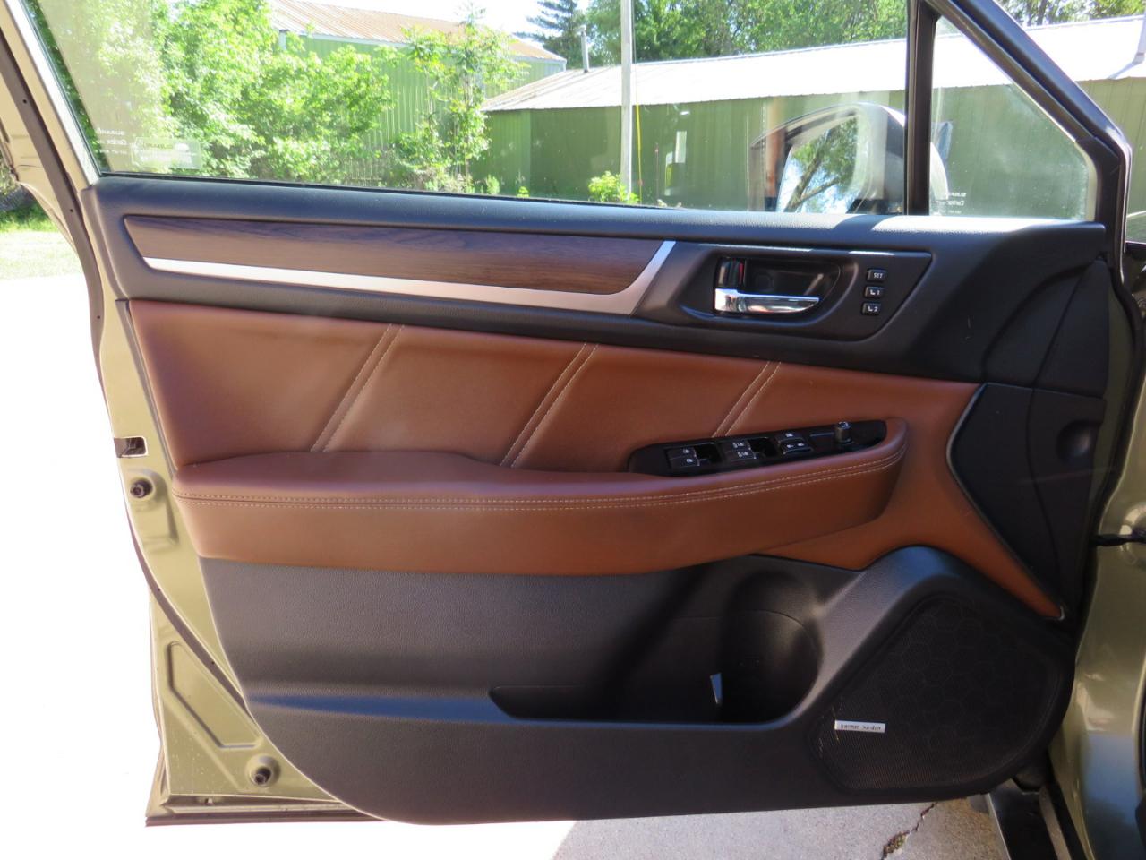 Subaru Outback 3.6R Touring 2017