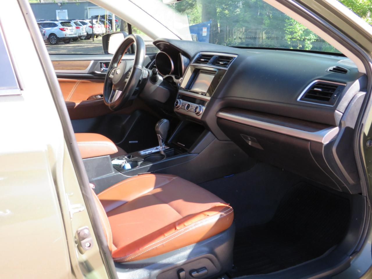 Subaru Outback 3.6R Touring 2017