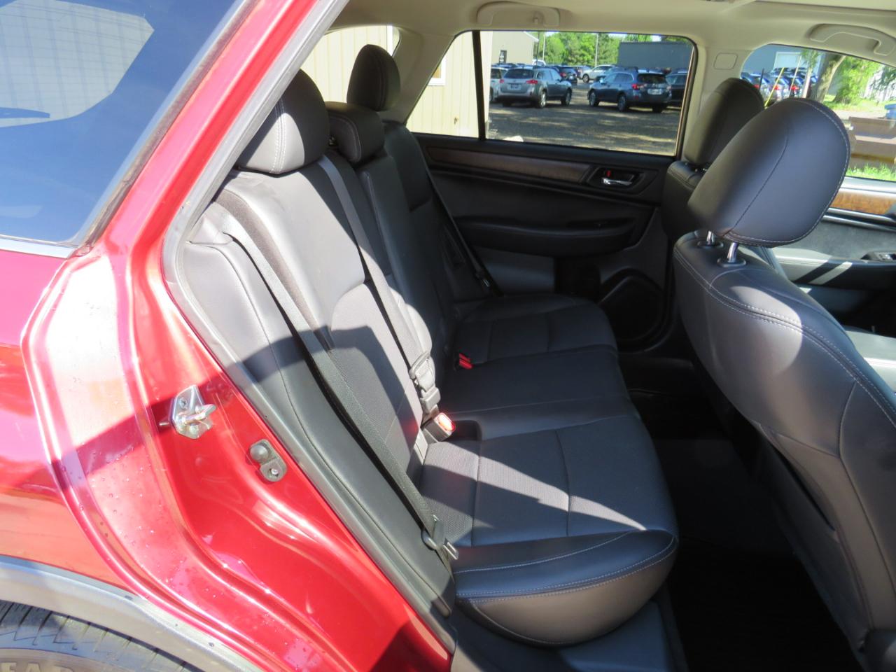 Subaru Outback 3.6R Limited 2015