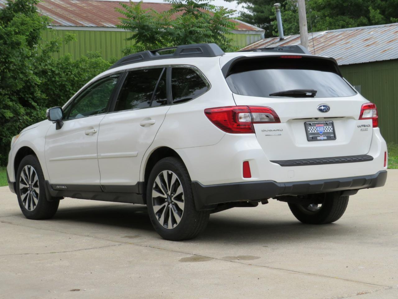 Subaru Outback 2.5i Limited 2015