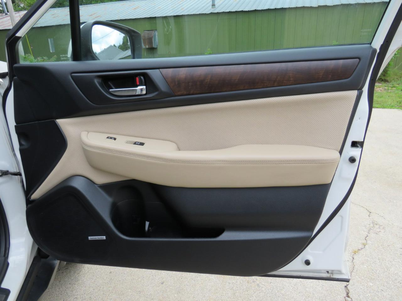 Subaru Outback 2.5i Limited 2015