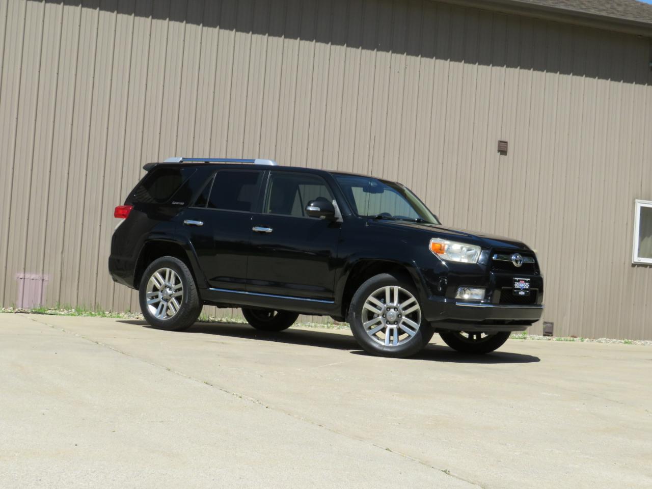 Toyota 4Runner Limited V6 4WD 2013