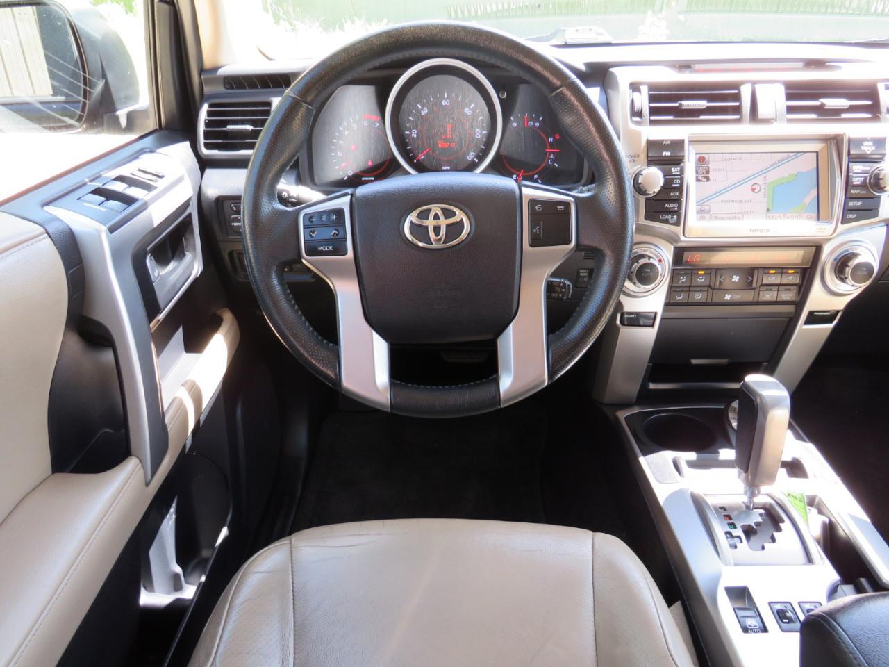 Toyota 4Runner Limited V6 4WD 2013