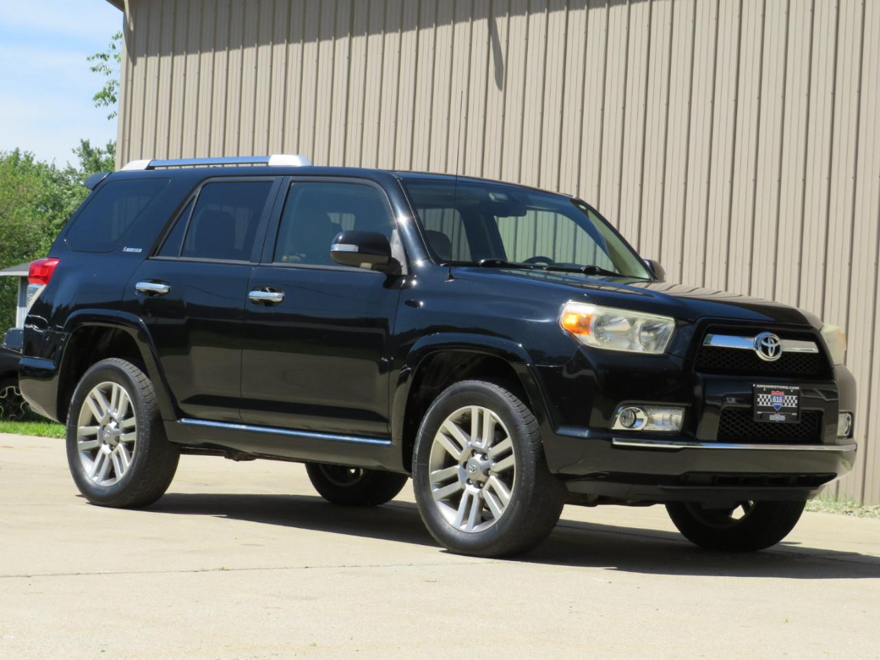 Toyota 4Runner Limited V6 4WD 2013