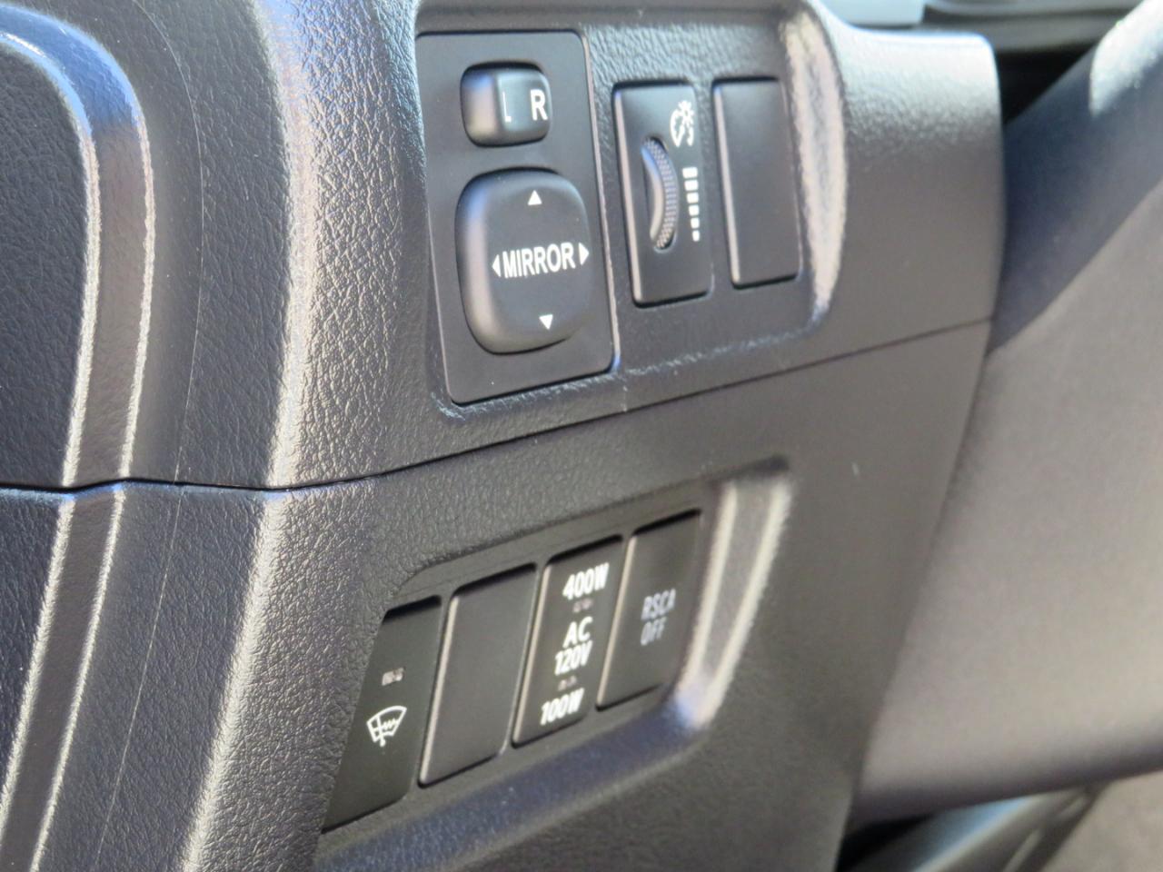 Toyota 4Runner Limited V6 4WD 2013
