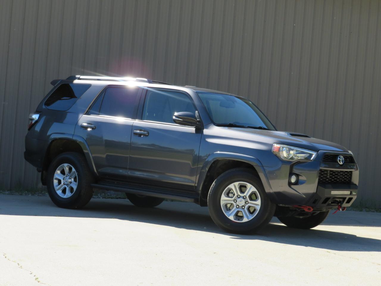 Toyota 4Runner SR5 4WD 2014