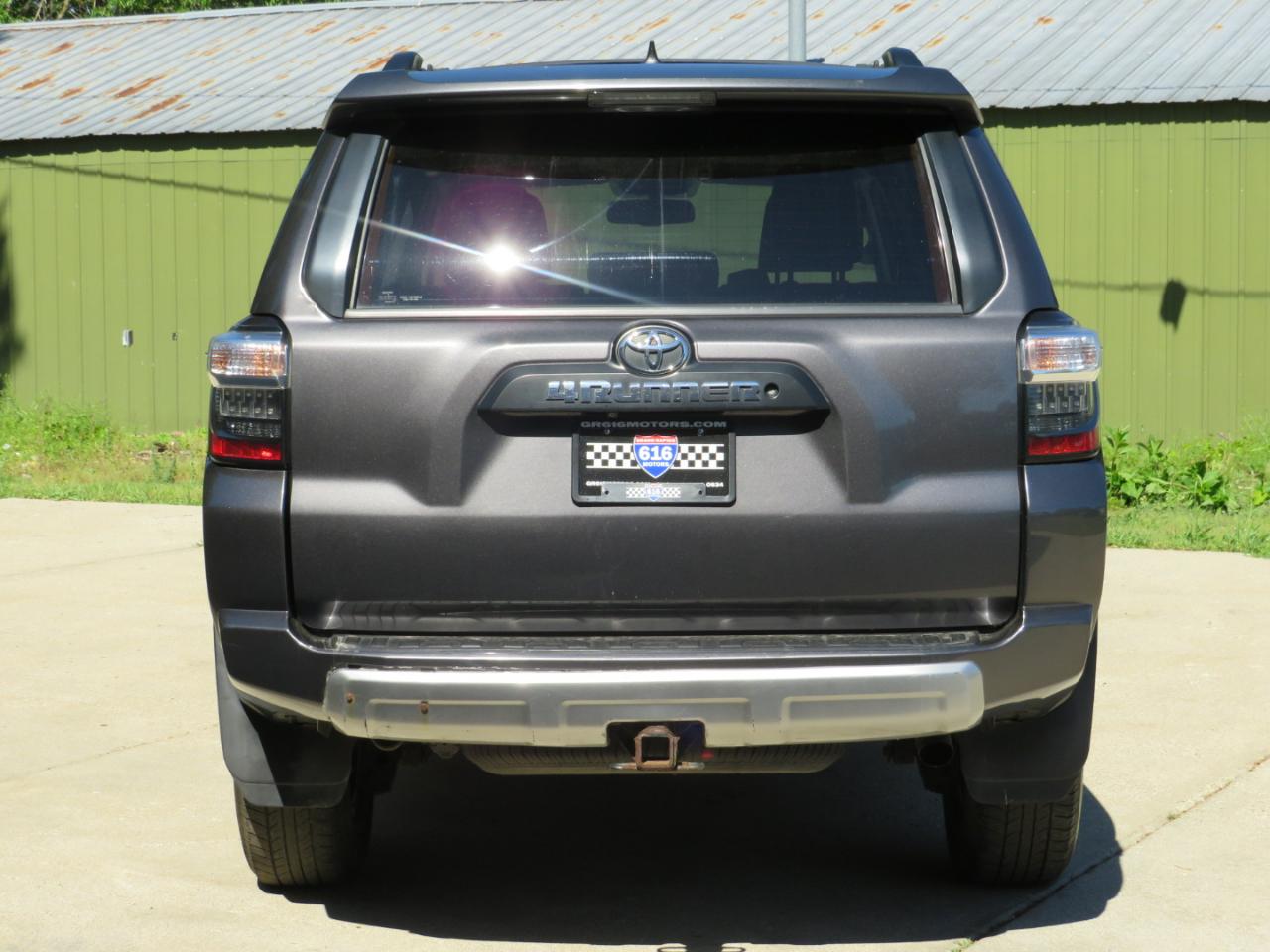 Toyota 4Runner SR5 4WD 2014
