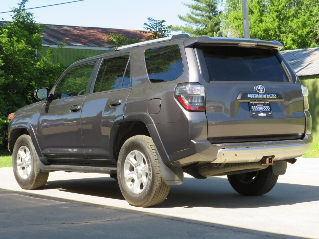 Toyota 4Runner SR5 4WD 2014