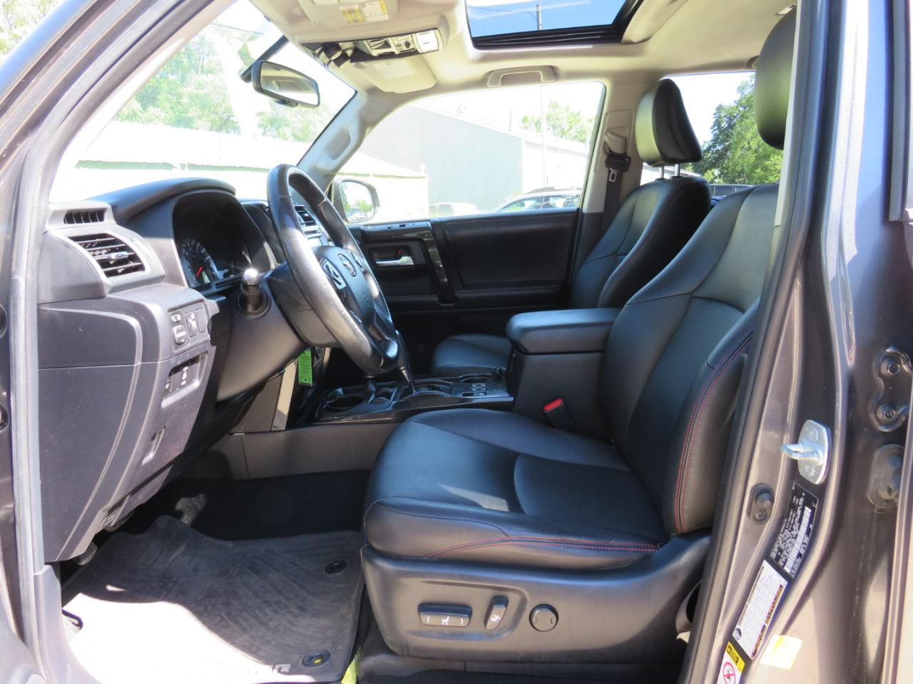 Toyota 4Runner SR5 4WD 2014