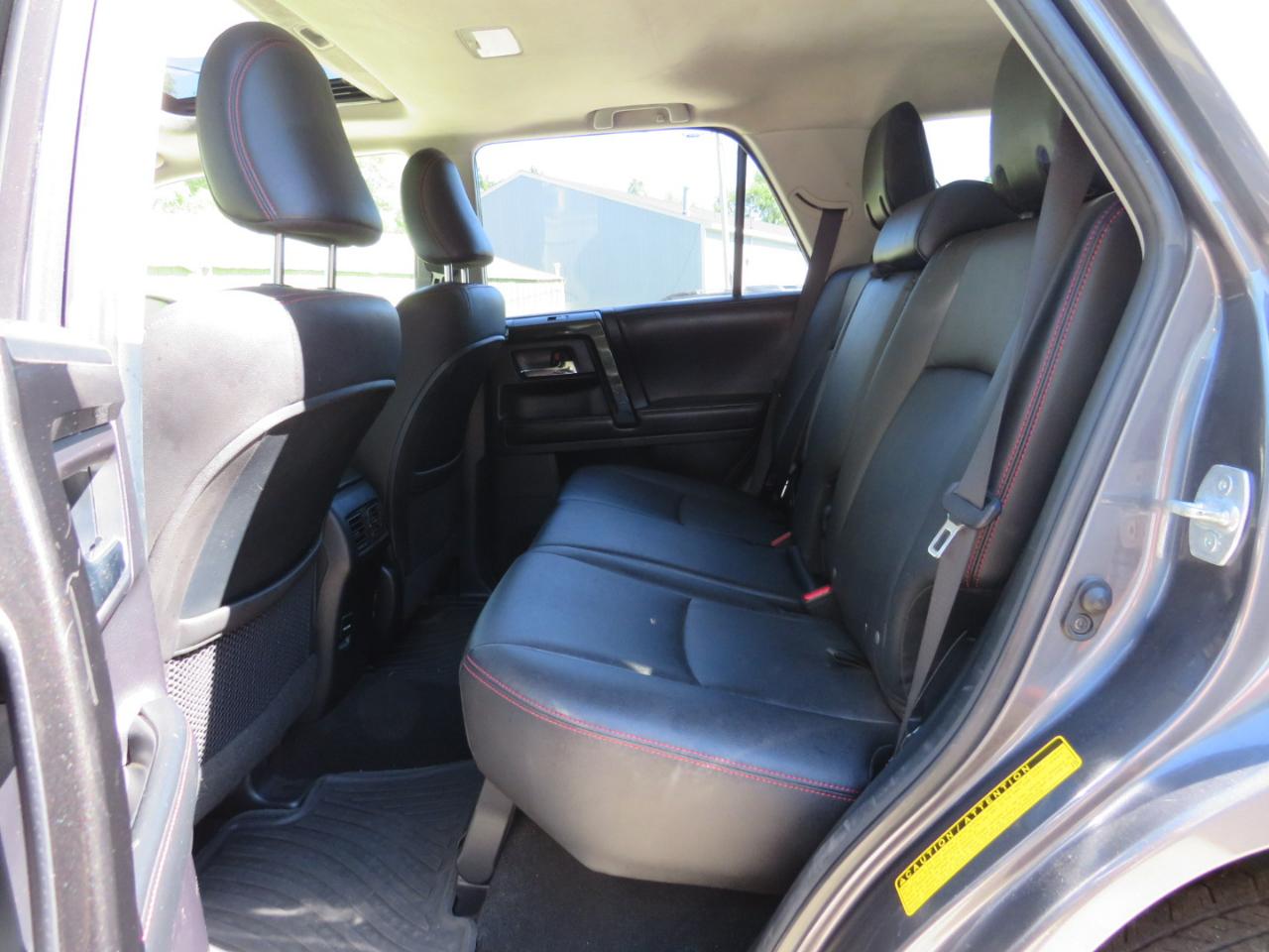 Toyota 4Runner SR5 4WD 2014
