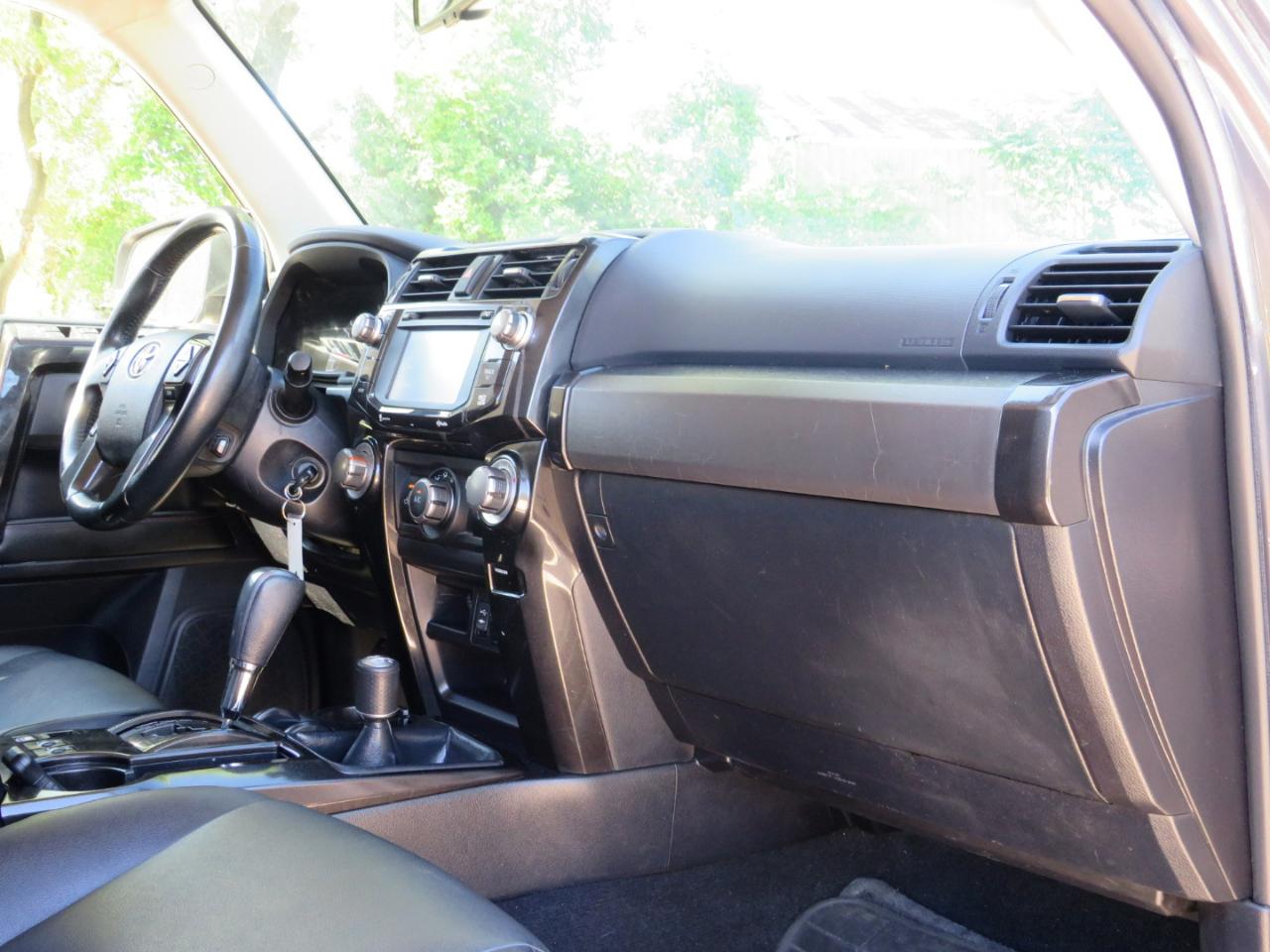 Toyota 4Runner SR5 4WD 2014